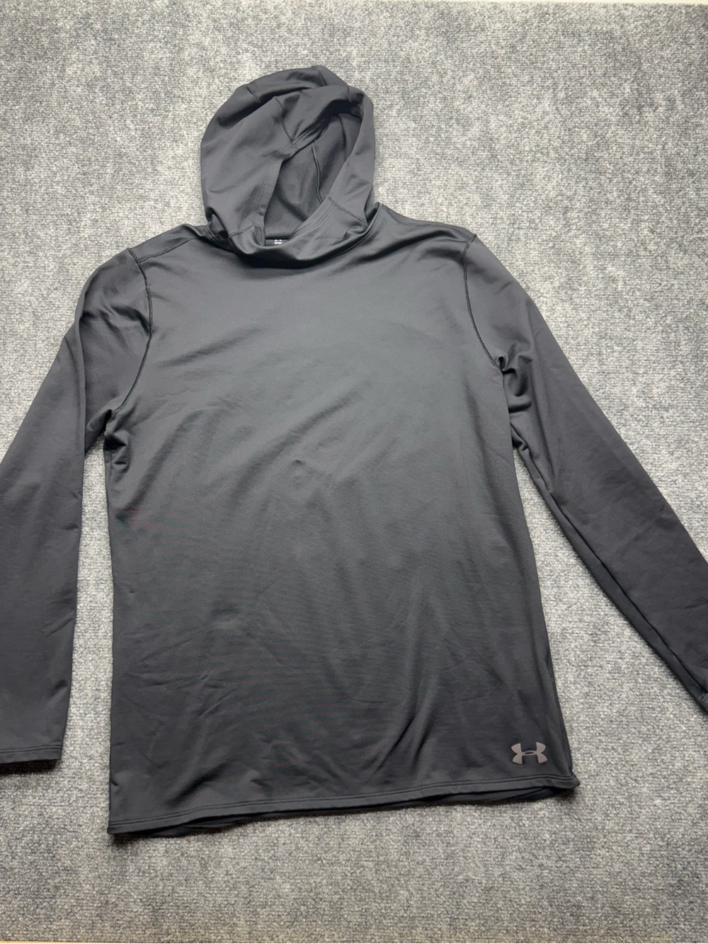 Under Armour Men’s XL Black Hooded Fitted Performance Pullover Shirt